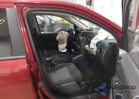 2016 Jeep Compass Sport z USA, uszkodzony, nr VIN 1C4NJDBB1GD638690